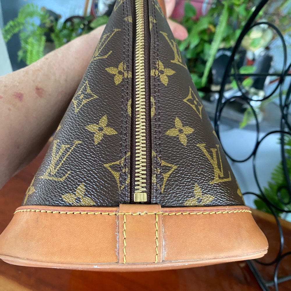 Louis Vuitton Alma Authentic - Picture 5 of 9